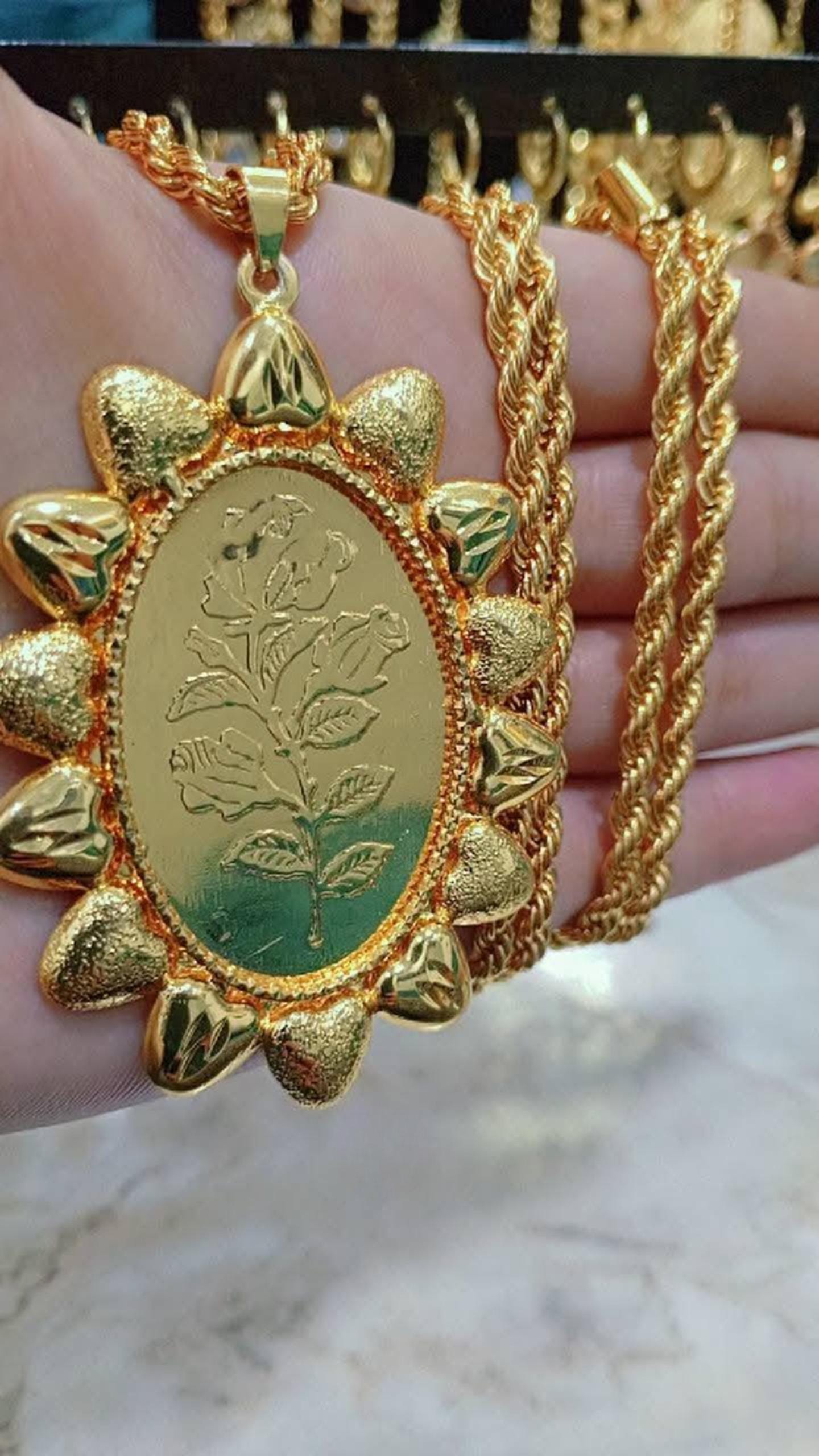 Luxury Gold Plated Rope Chain Pendant Necklace