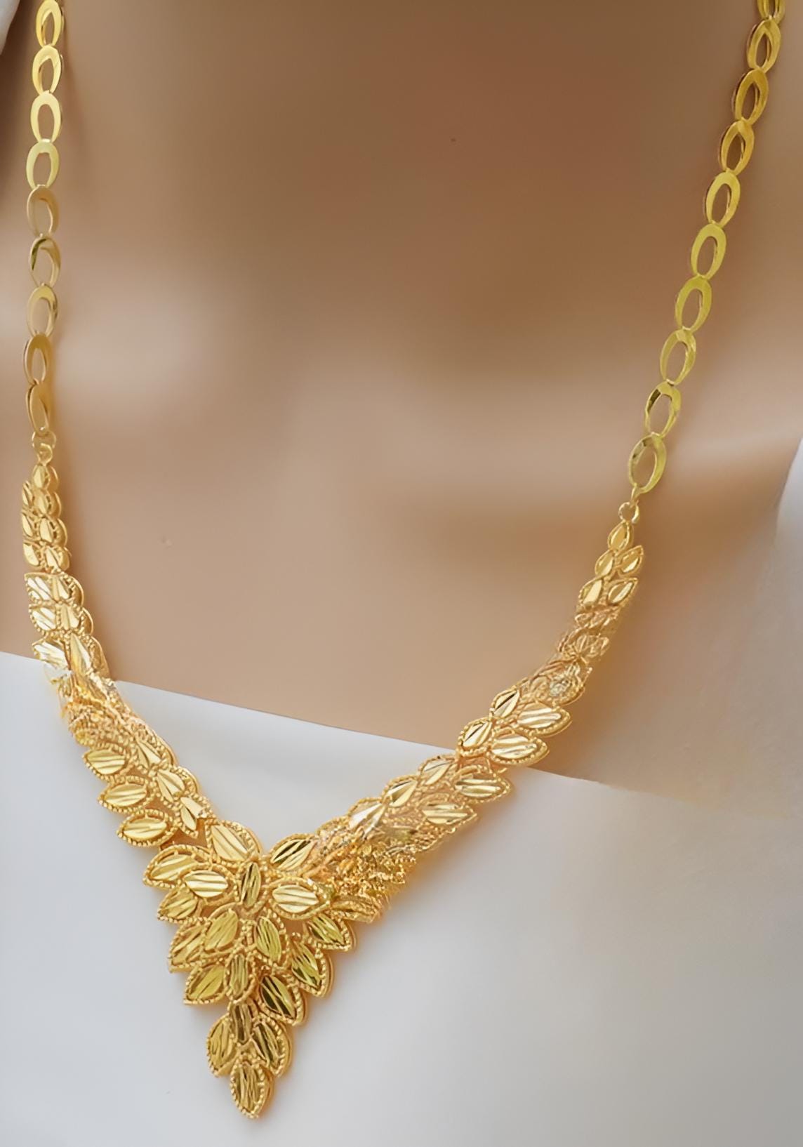 Gold-Plated Floral Leaf Jewelry Set | Elegant Women's Necklace, Bracelet, Earrings & Ring | Lightweight Bridal Jewelry