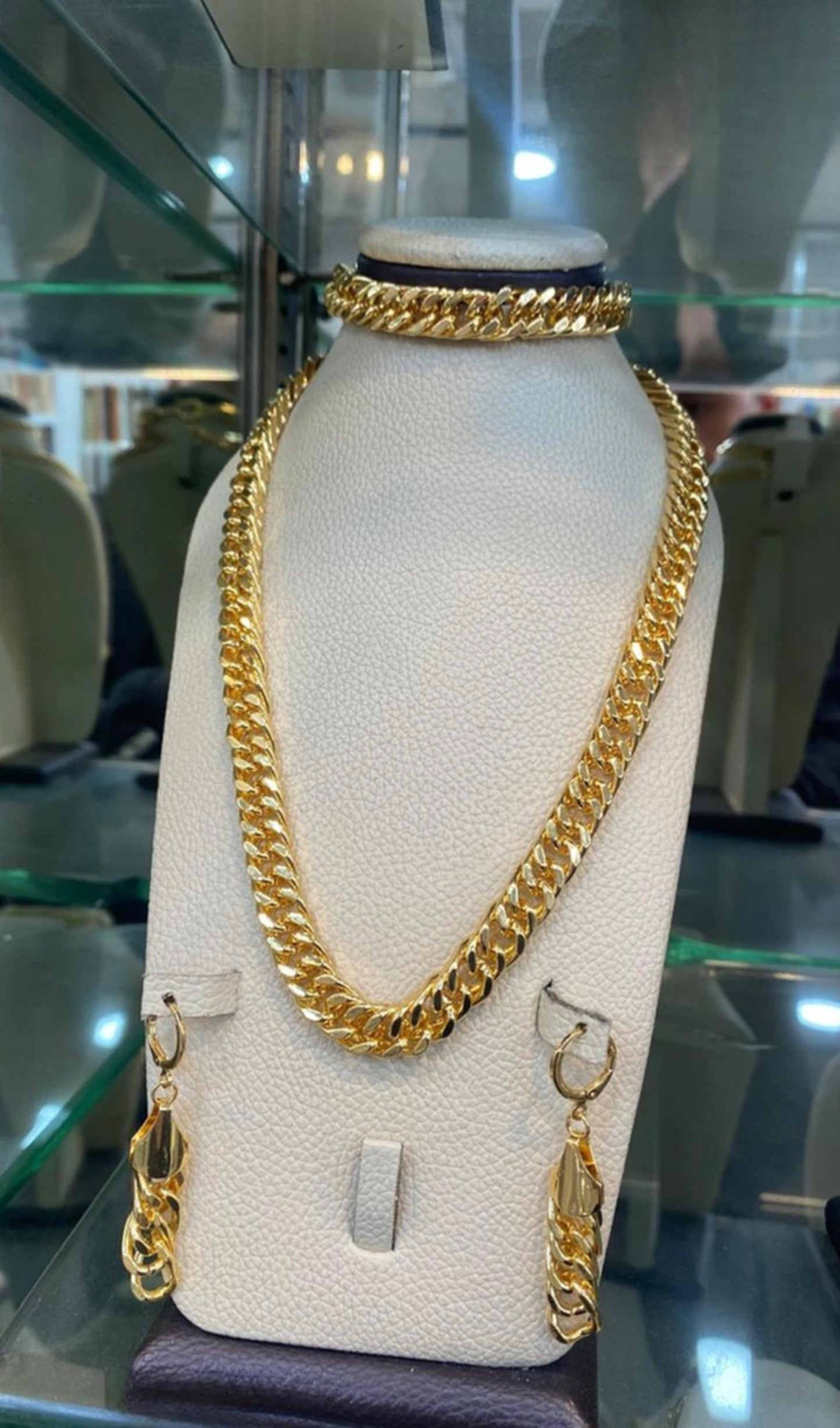 Gold Plated Cuban Chain Jewelry Set Necklace Bracelet Earrings Minimal Luxury