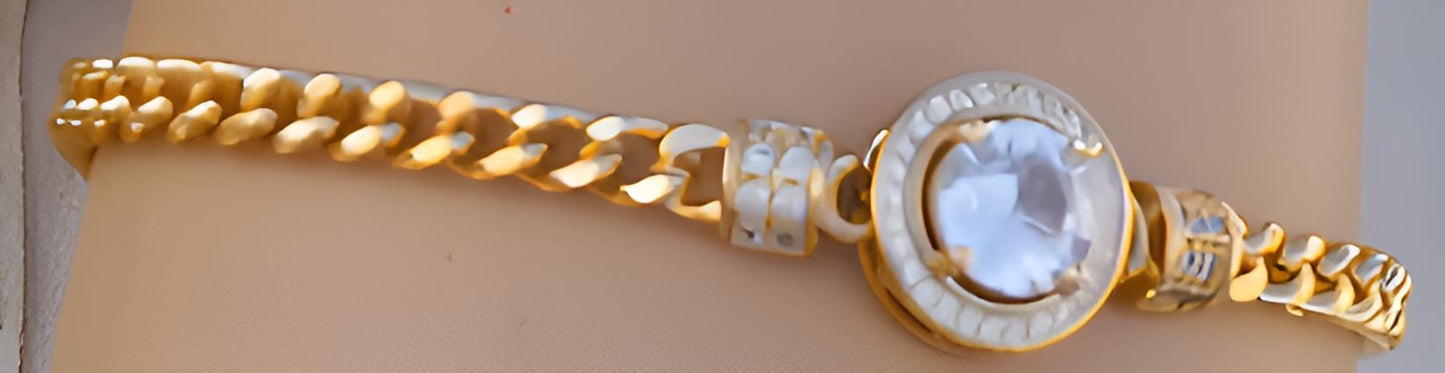 Elegant Gold-Plated Jewelry Set with Sparkling Crystal Accents | Bridal Necklace, Bracelet & Earrings
