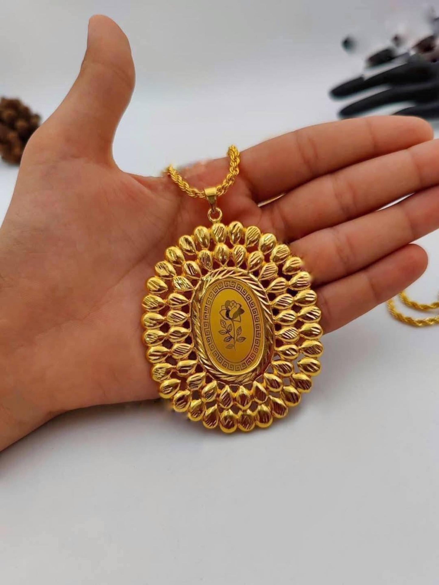 Luxury Gold Plated Rope Chain Pendant Necklace