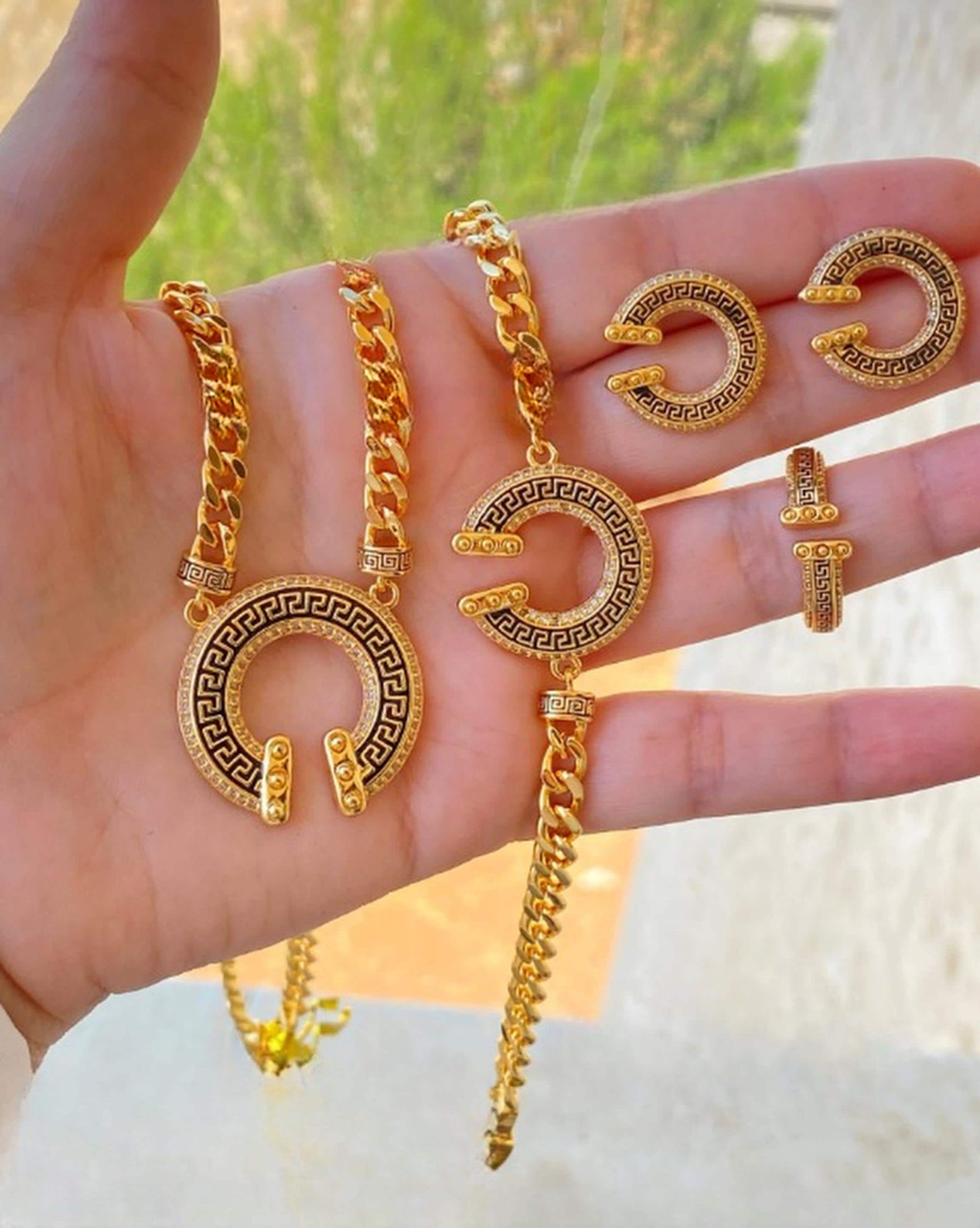 Gold-Plated Greek Key Jewelry Set – Necklace, Bracelet, Earrings & Ring – Elegant Statement Set for Women