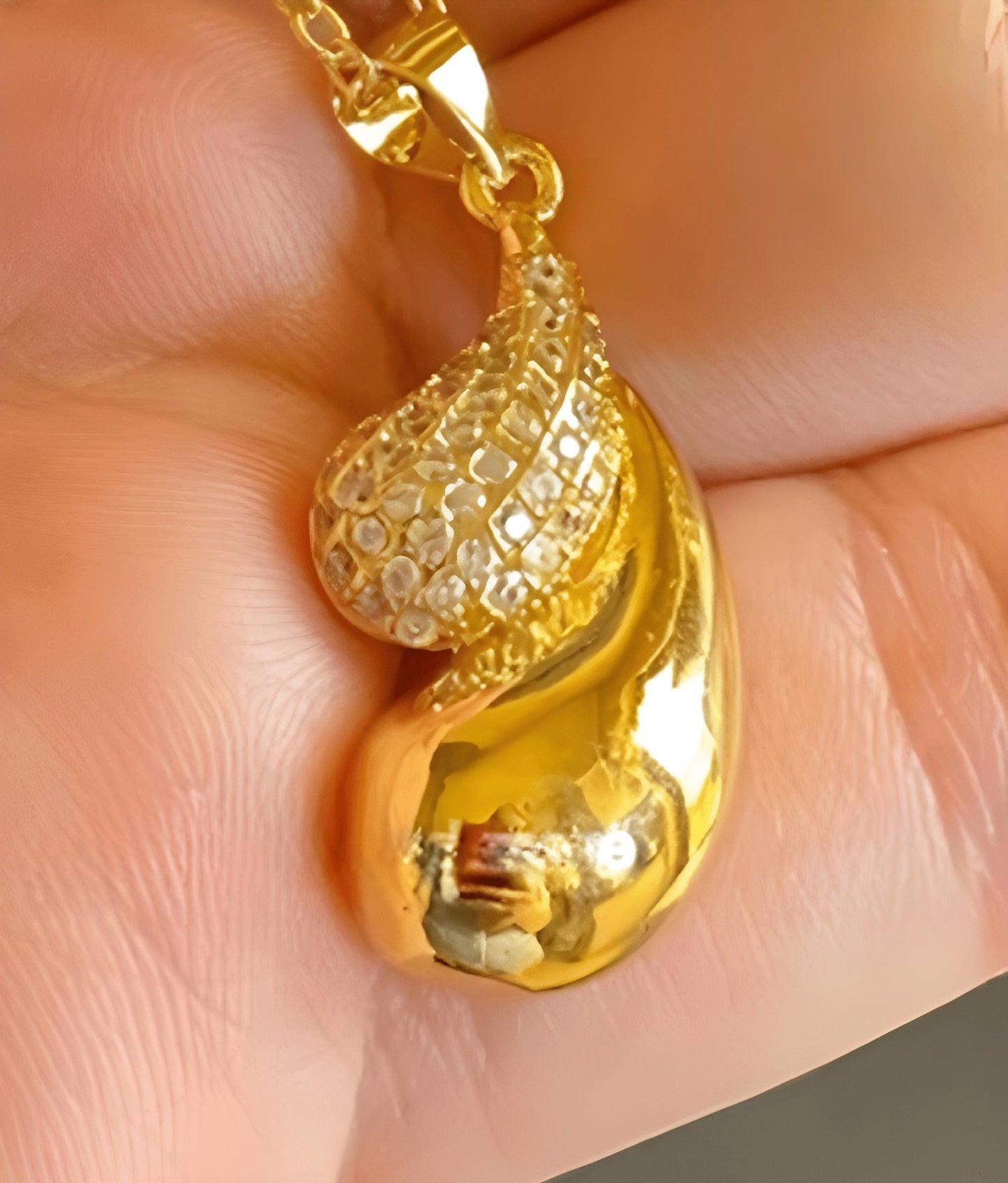 Gold-Plated Teardrop Jewelry Set – Sparkling Necklace & Earrings with Cubic Zirconia Stones