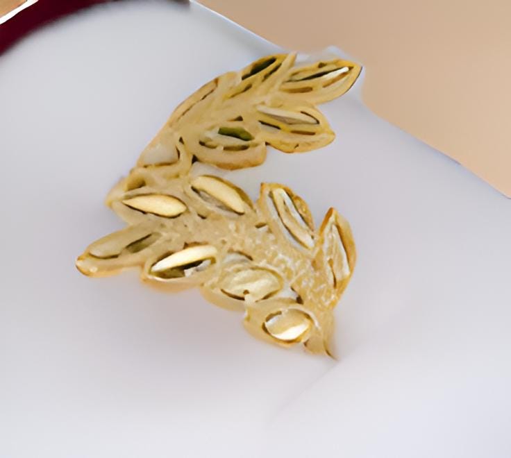 Gold-Plated Leaf Jewelry Set – 4-Piece Necklace, Bracelet, Earrings & Ring