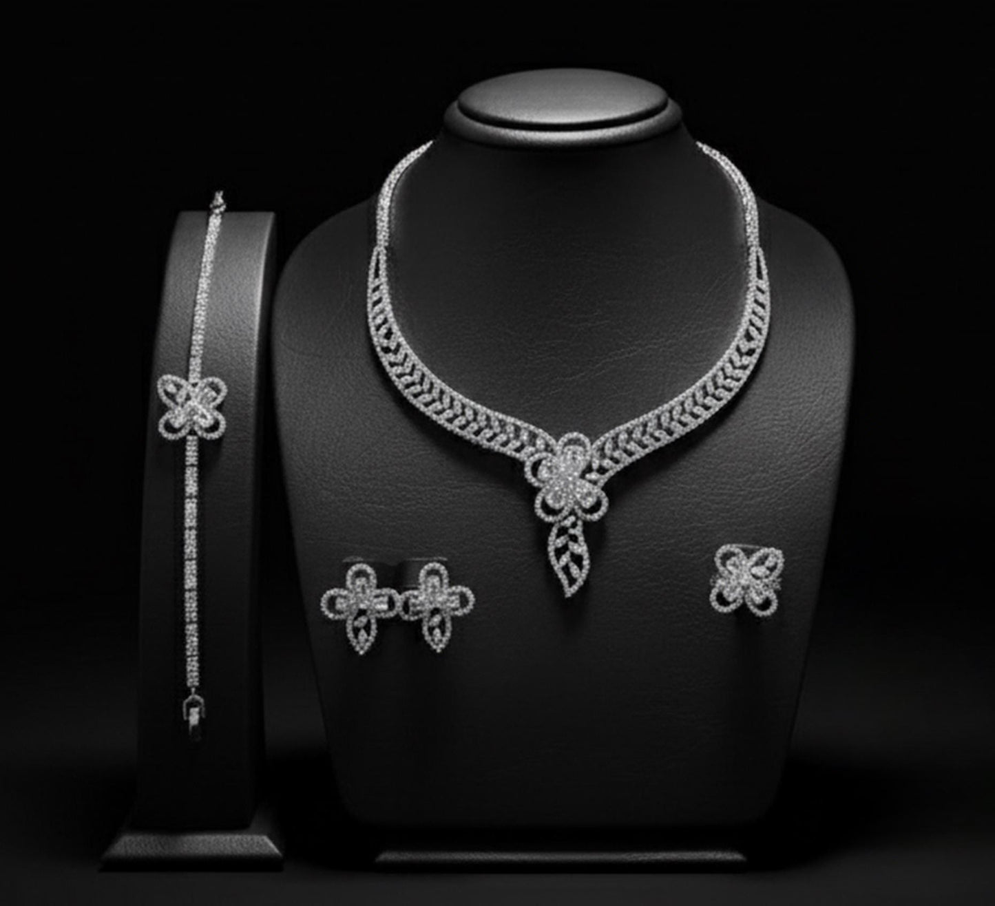 Luxury Silver Clover Jewelry Set Elegant Minimal Wedding Gift