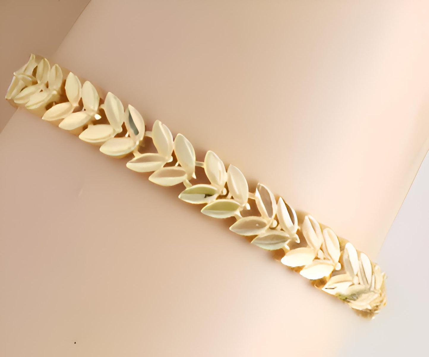 Gold-Plated Leaf Jewelry Set – 4-Piece Necklace, Bracelet, Earrings & Ring