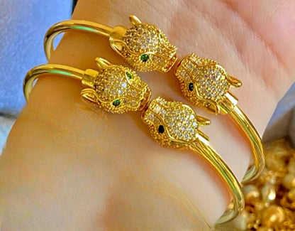 Gold-Plated Panther Head Cuff Bracelet: Elegant Animal Design