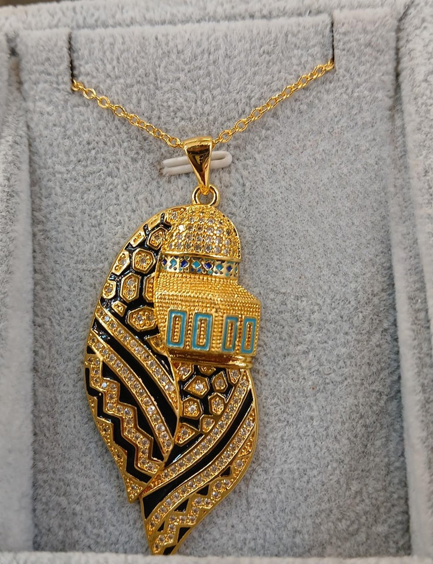 Luxury Gold Plated Palestine Map Necklace With Keffiyeh