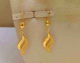Elegant Gold-Plated Jewelry Set