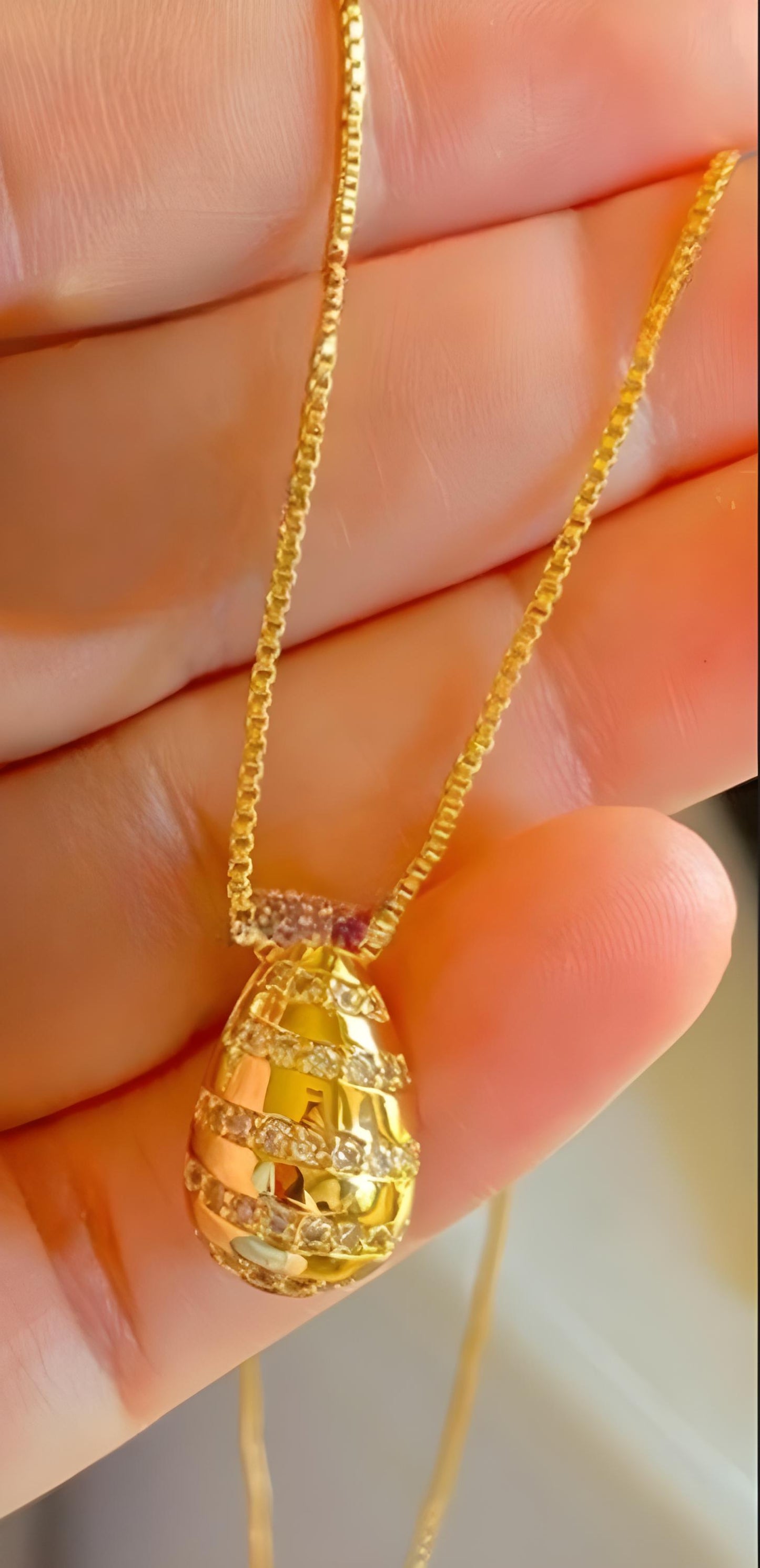 Gold-Plated Oval Link Jewelry Set – Stylish Necklace & Earrings with Cubic Zirconia Stones