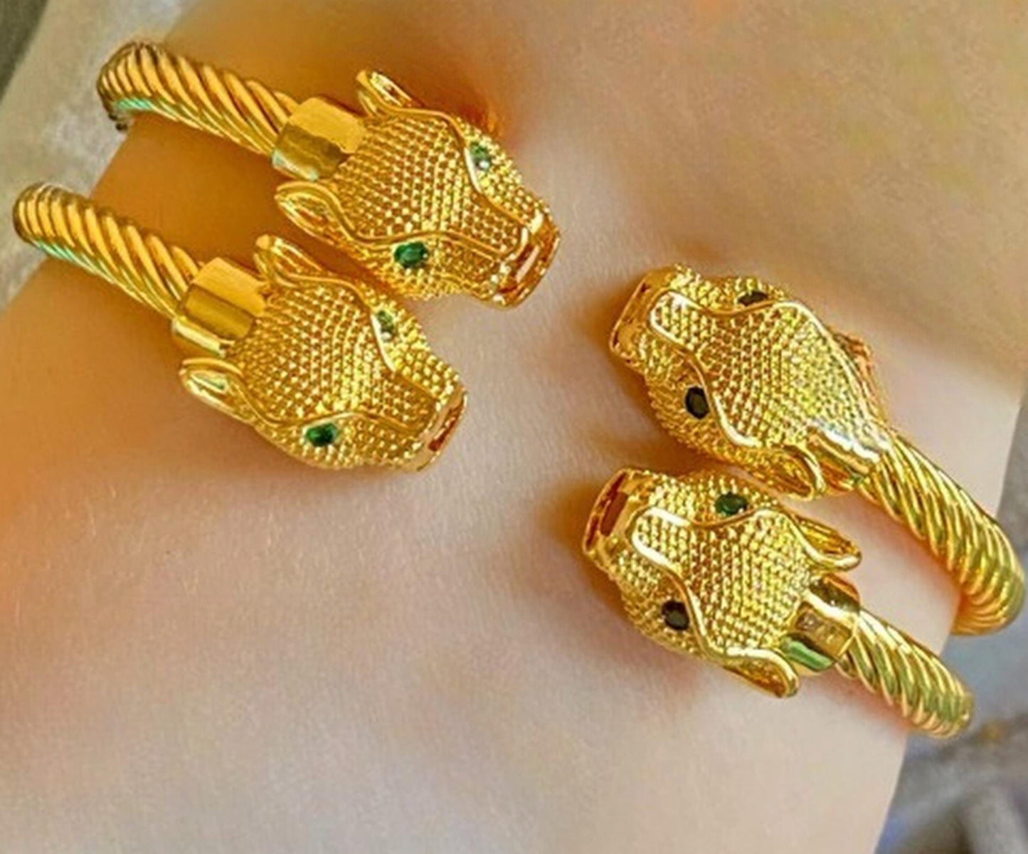 Gold-Plated Panther Head Cuff Bracelet: Elegant Animal Design